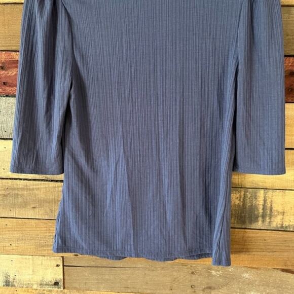 W5 Blue Ribbed Collar Top Size Medium‎ - Picture 6 of 8